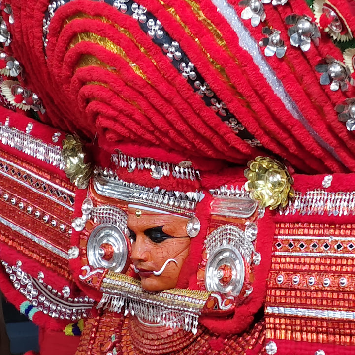 Puthiya Bhagavathy Theyyam at Puthiyedath Kavu Taliparamba, Kannur